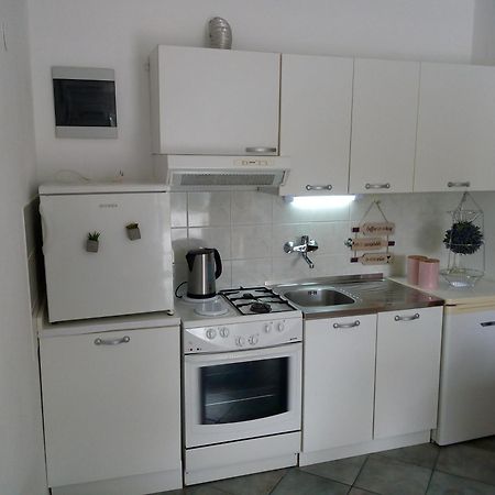 Apartmani Paulo Vis Buitenkant foto