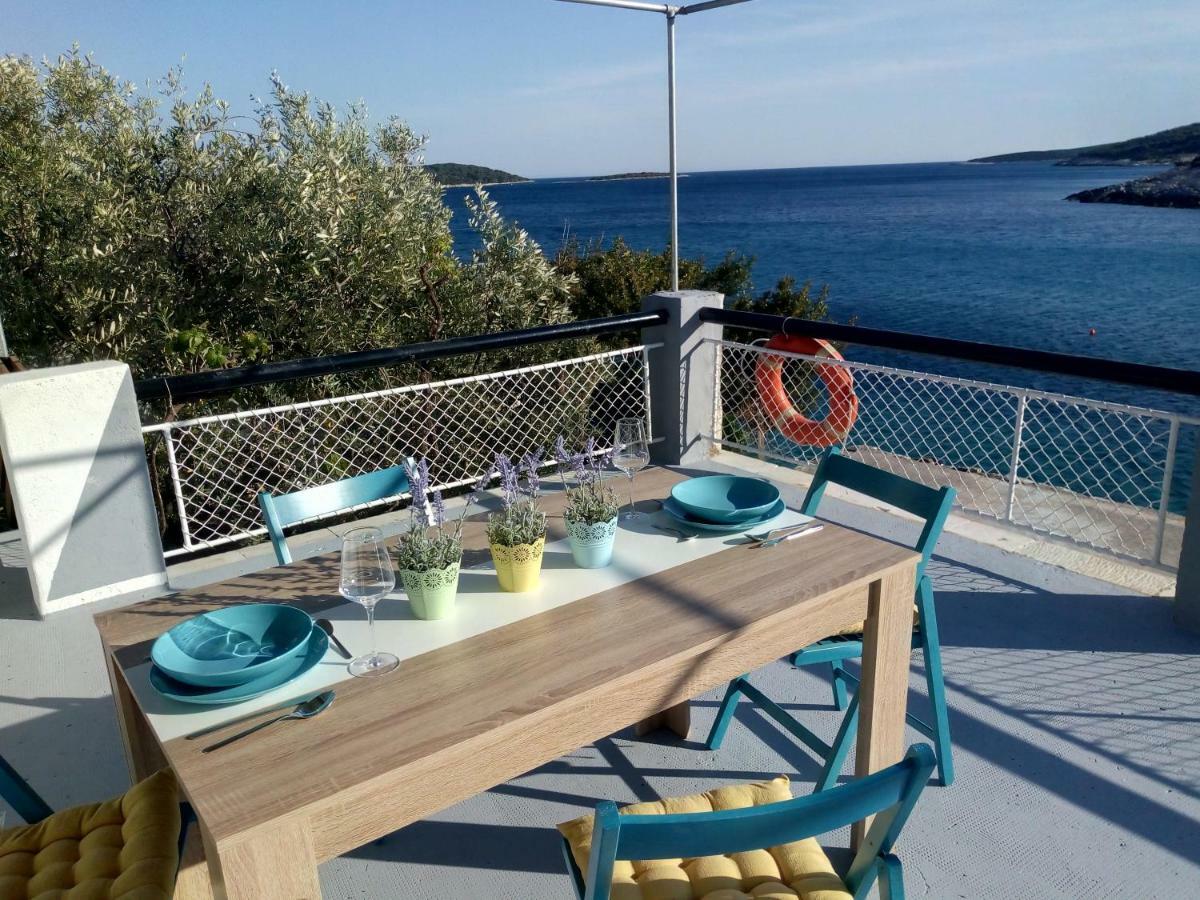 Apartmani Paulo Vis Buitenkant foto