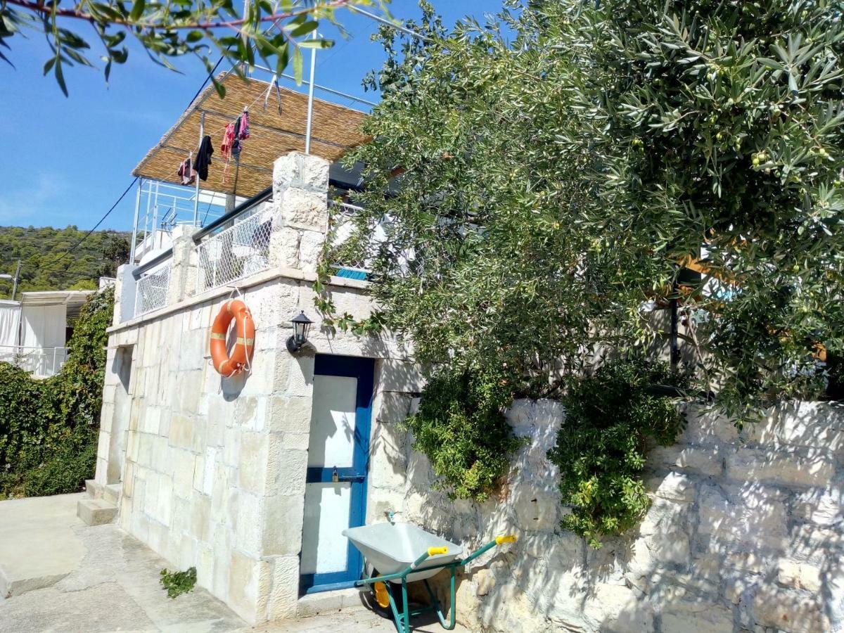 Apartmani Paulo Vis Buitenkant foto